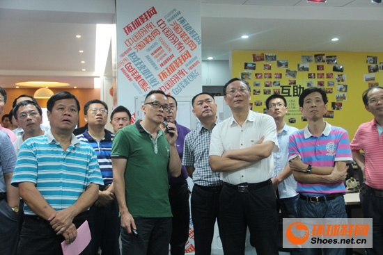 福建省環保廳副廳長陳寧等領導專家一行蒞臨訊網科技視察 福建省環保廳副廳長陳寧等領導專家一行蒞臨訊網科技視察